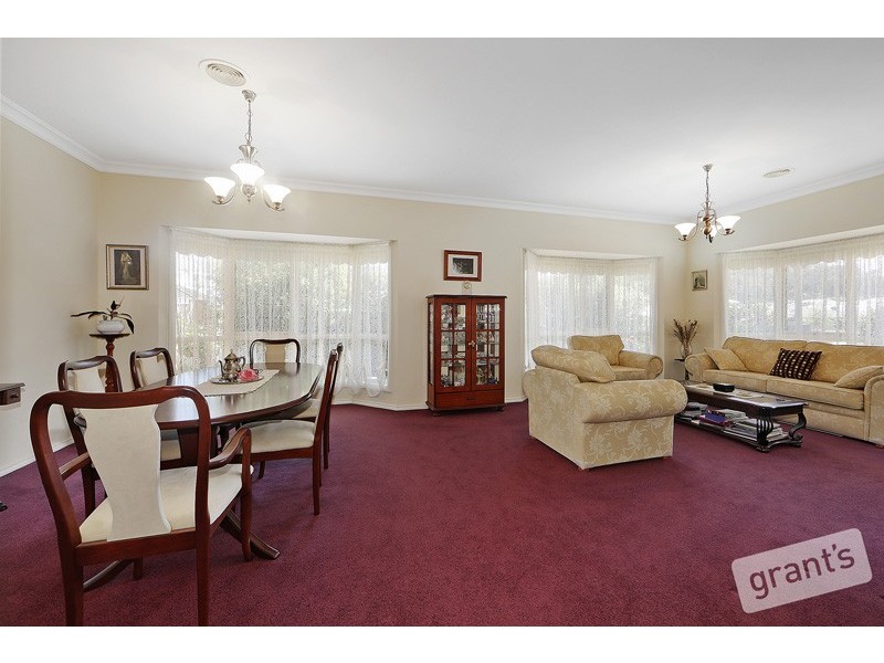 6 Fraser Daley Court, Beaconsfield VIC 3807