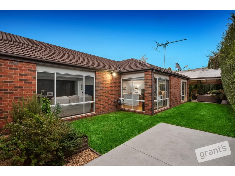 13 Beauford Avenue, Narre Warren South VIC 3805