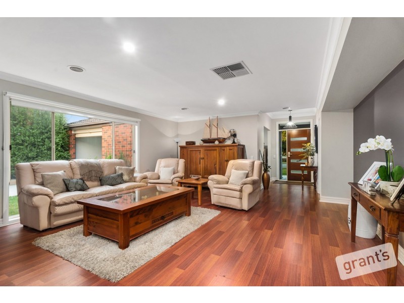 13 Beauford Avenue, Narre Warren South VIC 3805