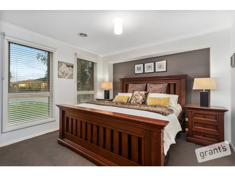 13 Beauford Avenue, Narre Warren South VIC 3805