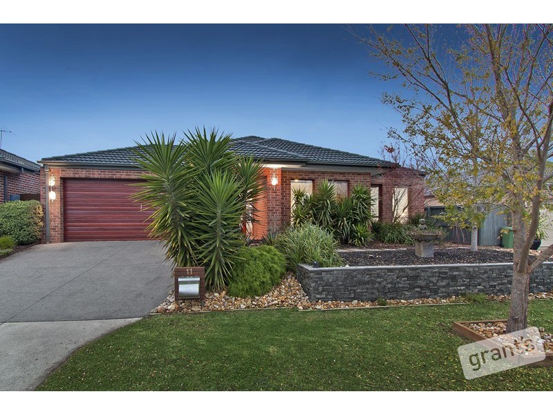 11 Misty Close, Berwick VIC 3806
