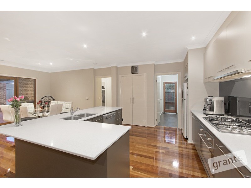 11 Misty Close, Berwick VIC 3806