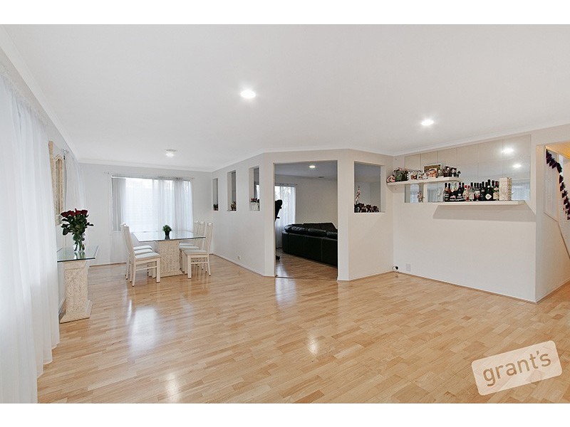 15 Edward Court, Berwick VIC 3806