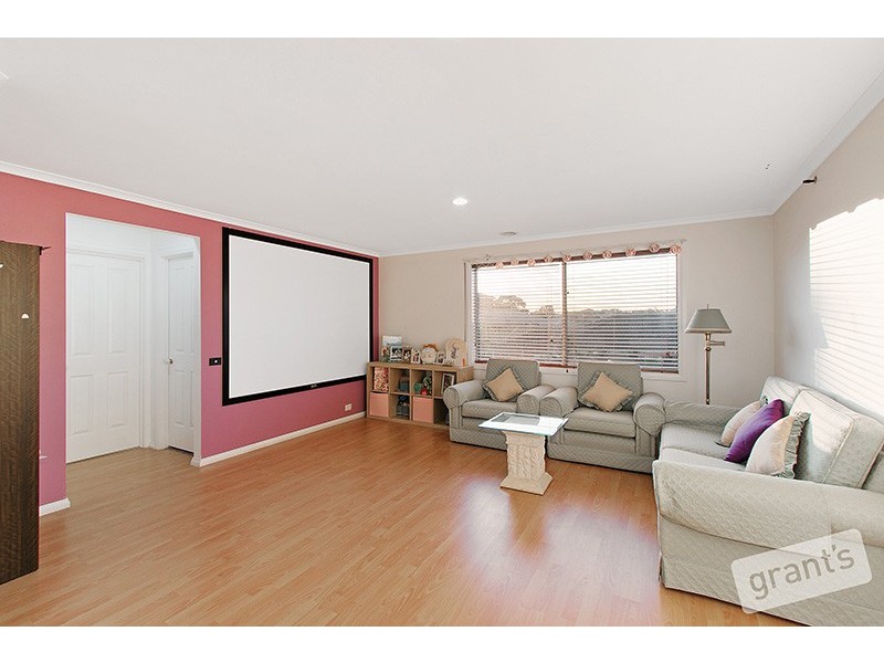 15 Edward Court, Berwick VIC 3806