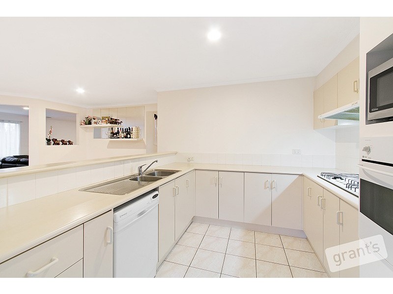 15 Edward Court, Berwick VIC 3806