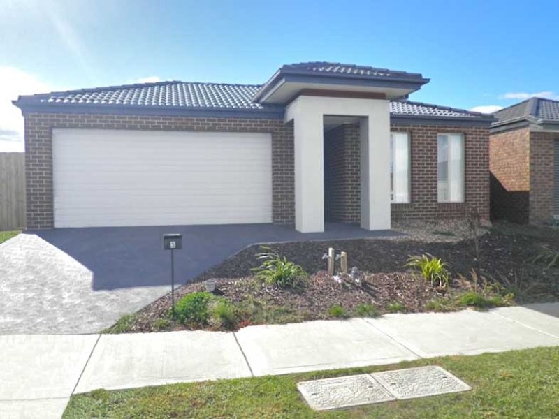 3 Raven Court, Pakenham VIC 3810