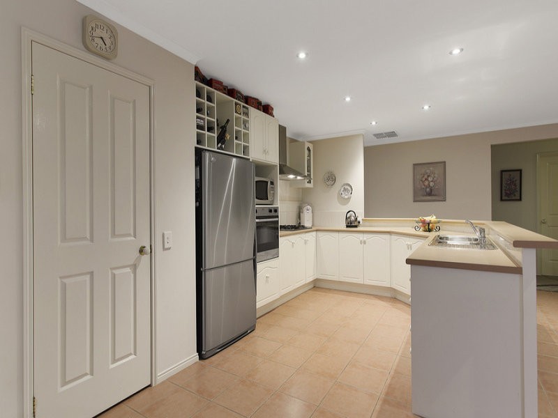 14 Lexton Street, Narre Warren South VIC 3805