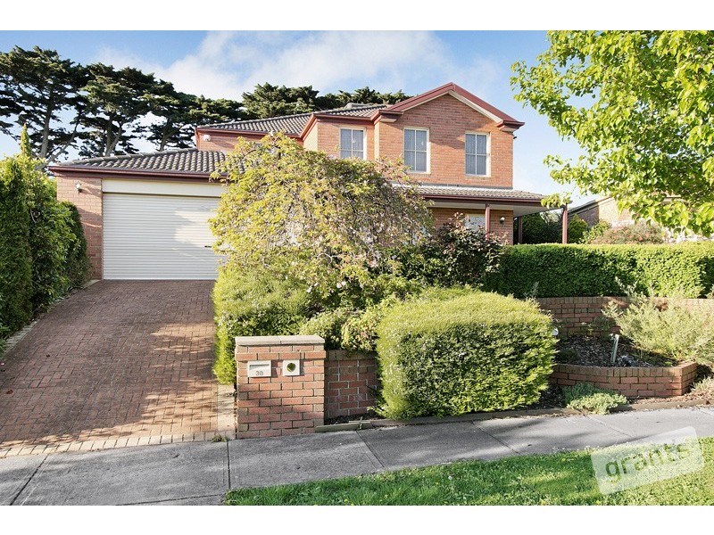 30 Lodge Crescent, Berwick VIC 3806