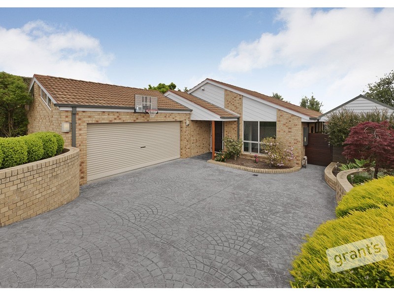 5 Albrecht Avenue, Berwick VIC 3806