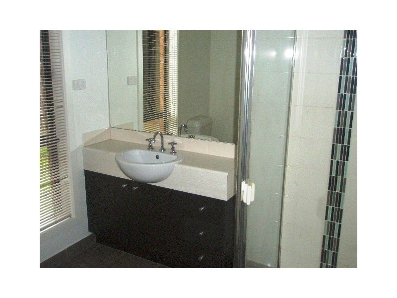 16 Glenvista Road, Pakenham VIC 3810