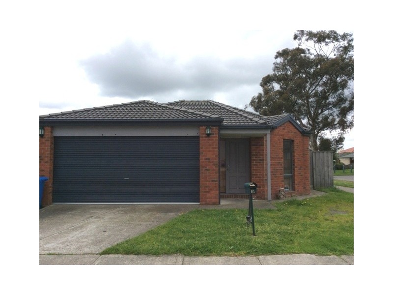 61 Golden Grove Drive, Narre Warren South VIC 3805