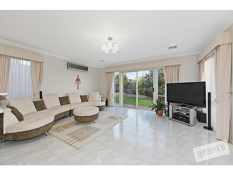 29 Turella Close, Berwick VIC 3806