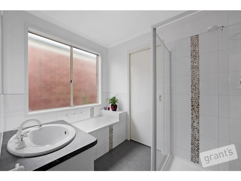 35 Filmer Crescent, Narre Warren South VIC 3805