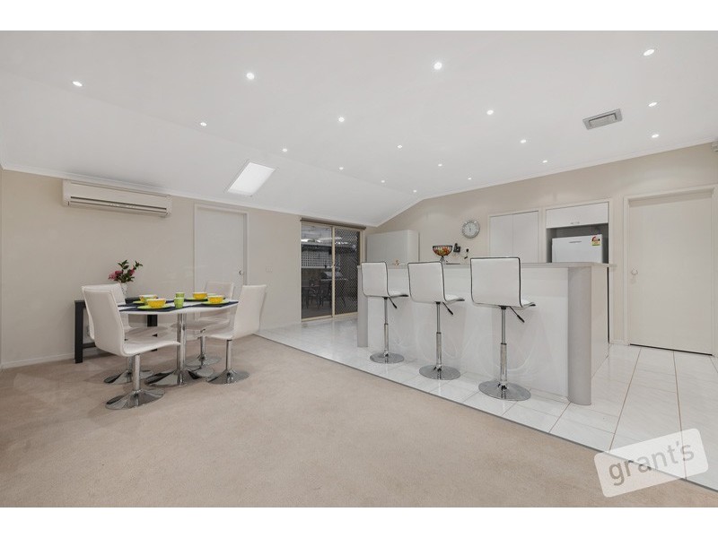 4 Jason Close, Berwick VIC 3806