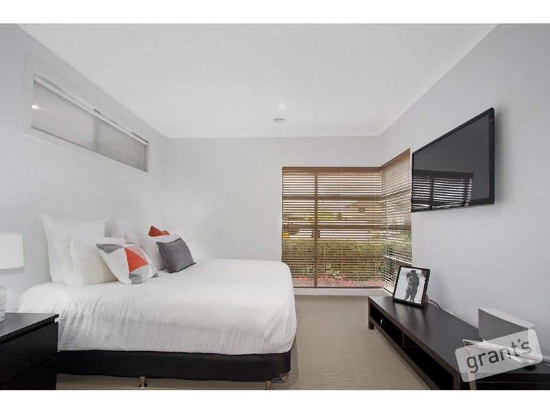 15 Arena Parade, Officer VIC 3809