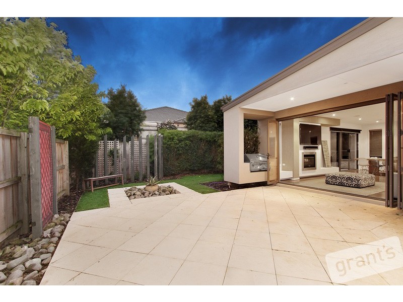 15 Arena Parade, Officer VIC 3809