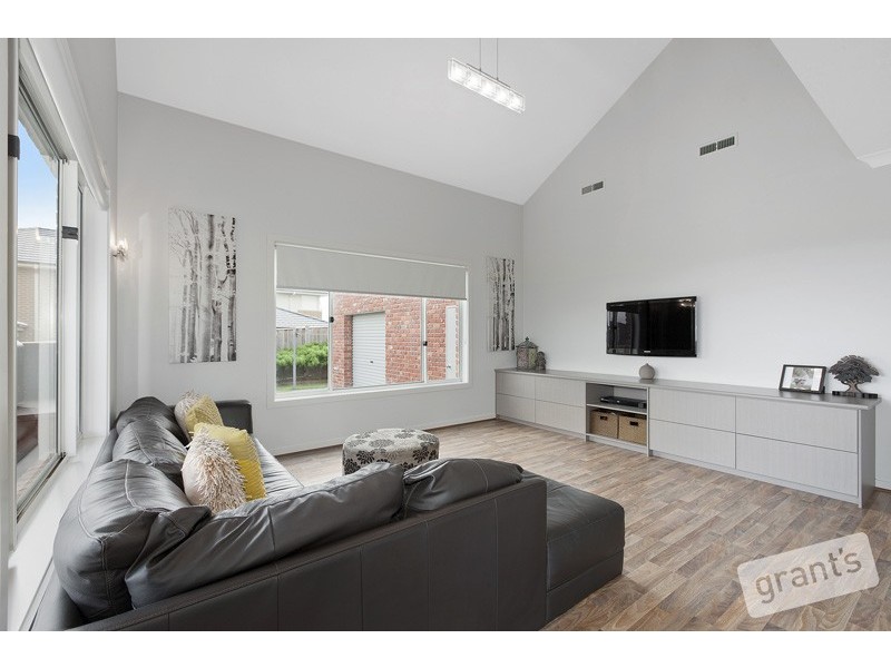 58 Arena Parade, Officer VIC 3809