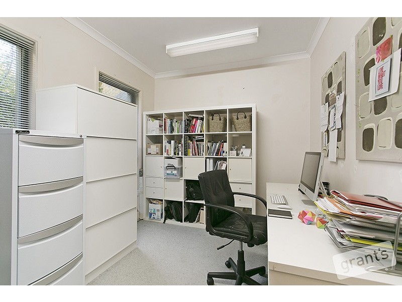 15 Theodore Terrace, Berwick VIC 3806