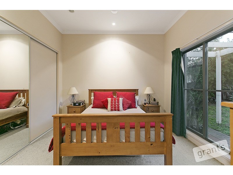 15 Theodore Terrace, Berwick VIC 3806