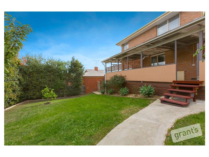 43 Avebury Drive, Berwick VIC 3806