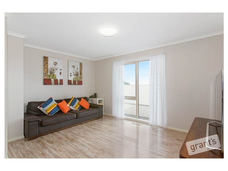 43 Avebury Drive, Berwick VIC 3806