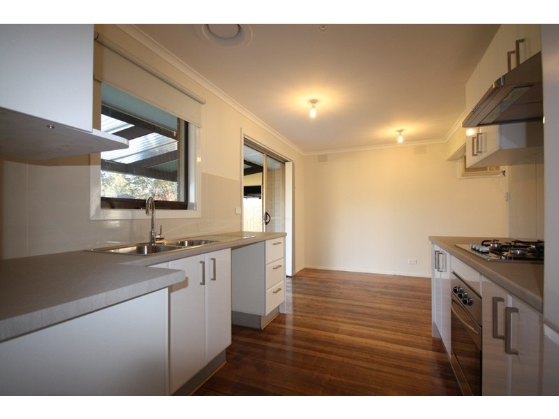 114 Fountain Drive, Narre Warren VIC 3805