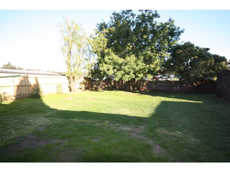114 Fountain Drive, Narre Warren VIC 3805