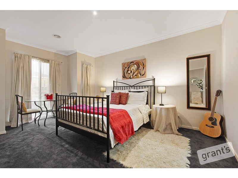 9 Leisurewood Drive, Berwick VIC 3806