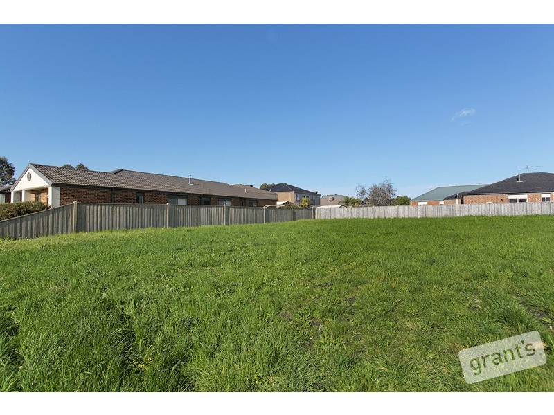 68 Moondarra Drive, Berwick VIC 3806