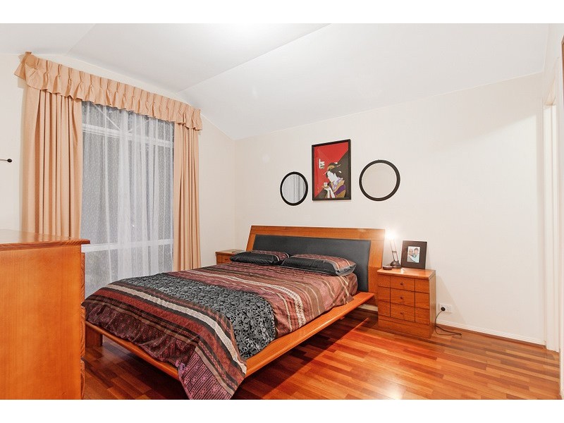 42 Ardblair Terrace, Narre Warren South VIC 3805