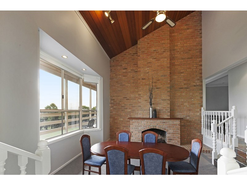 13 Gymkhana Court, Endeavour Hills VIC 3802