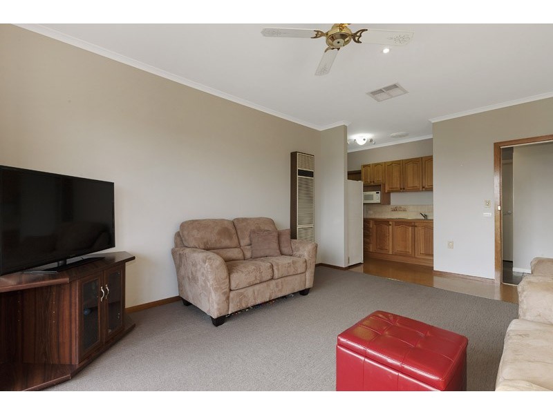 13 Gymkhana Court, Endeavour Hills VIC 3802