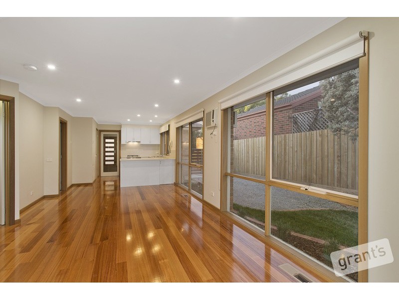 12 Mirrabook Court, Berwick VIC 3806