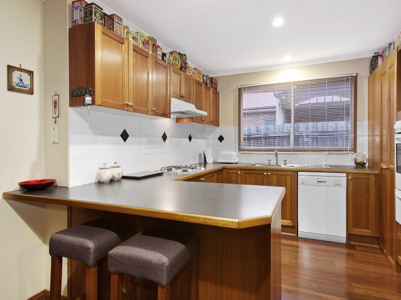 17 Milparinka Way, Berwick VIC 3806