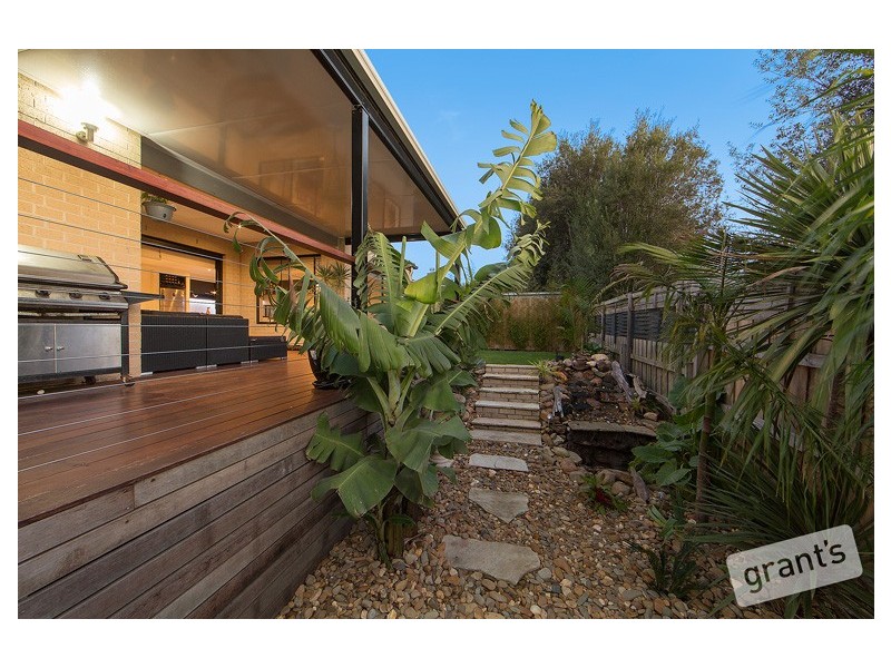 16 Spencer Court, Berwick VIC 3806