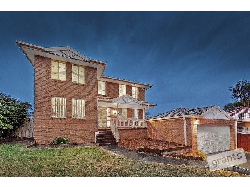 2 Valley View Crescent, Berwick VIC 3806