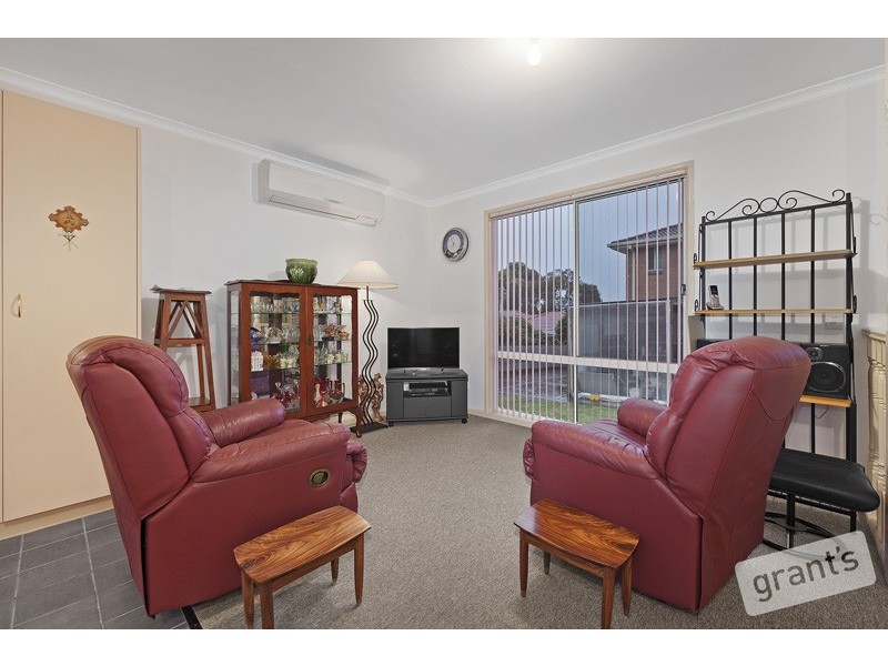 2 Valley View Crescent, Berwick VIC 3806