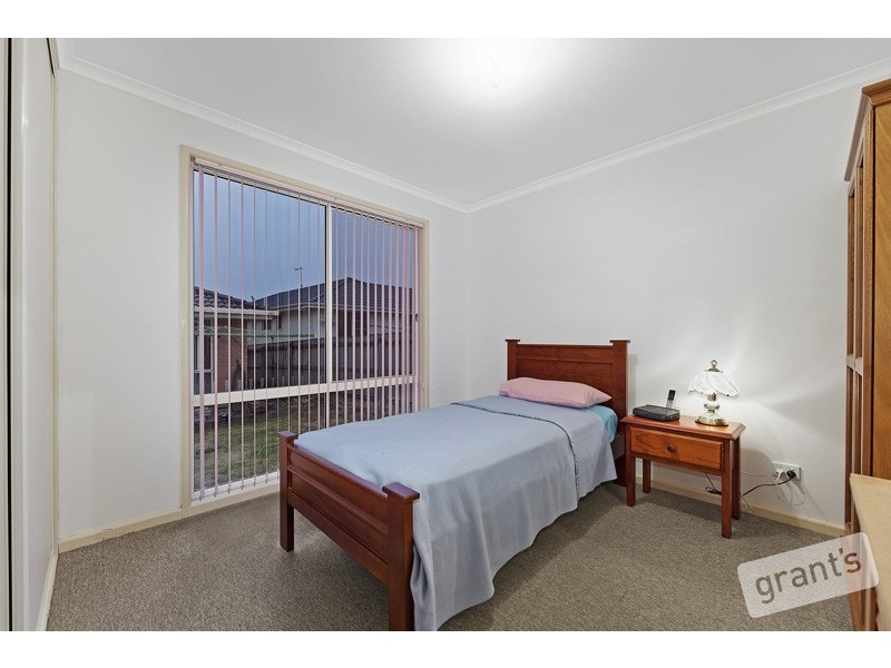 2 Valley View Crescent, Berwick VIC 3806