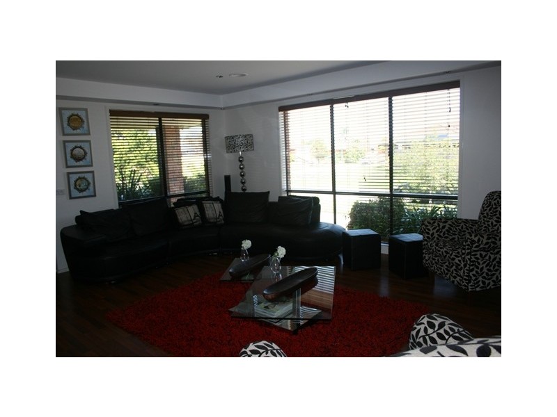 7 Michelle Drive, Berwick VIC 3806