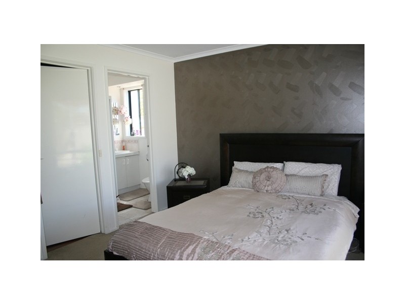 7 Michelle Drive, Berwick VIC 3806