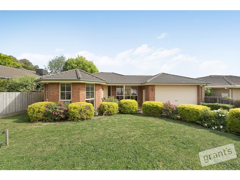 68 Lodge Crescent, Berwick VIC 3806