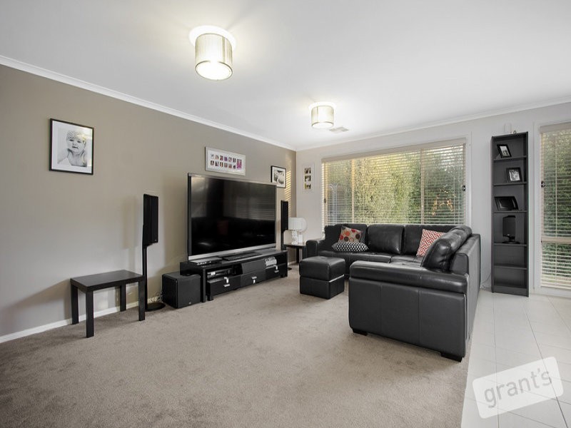 59 Mana Gum Drive, Pakenham VIC 3810