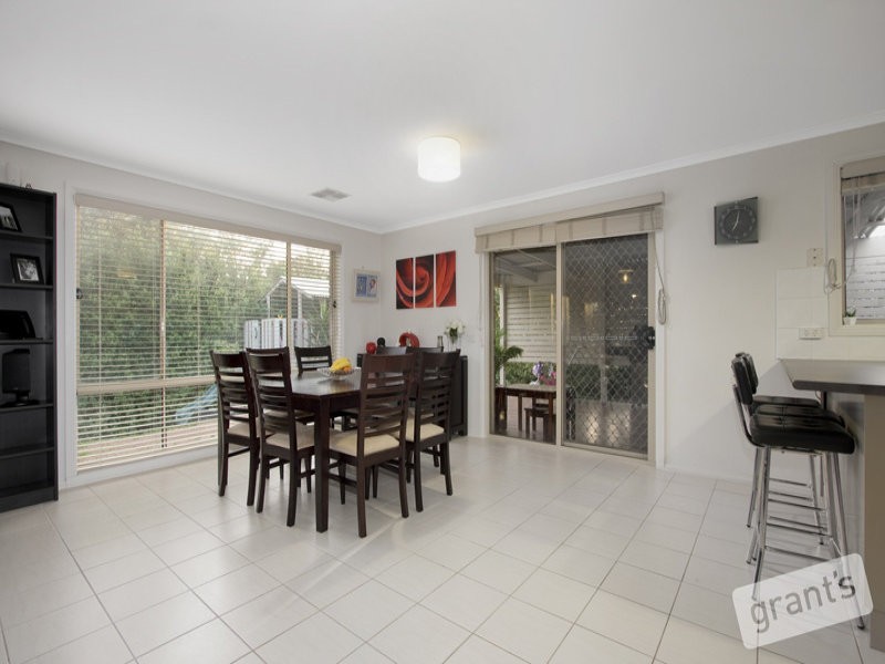 59 Mana Gum Drive, Pakenham VIC 3810