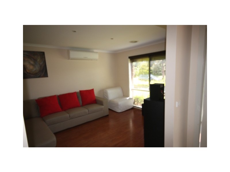 28 Emily Drive, Narre Warren VIC 3805