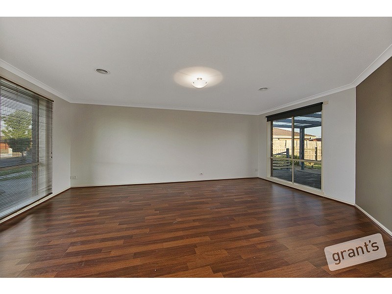 51 Trafalgar Way, Cranbourne East VIC 3977