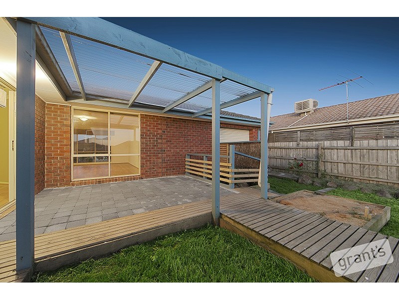 51 Trafalgar Way, Cranbourne East VIC 3977