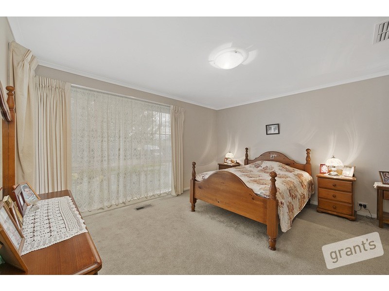 9 Hedgerow Court, Narre Warren South VIC 3805