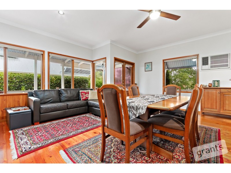 37 Allardice Parade, Berwick VIC 3806