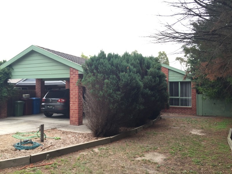 14 Wimmera Court, Berwick VIC 3806