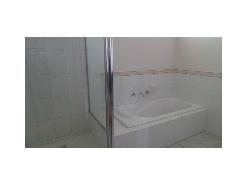 35 Fountain Drive, Narre Warren VIC 3805